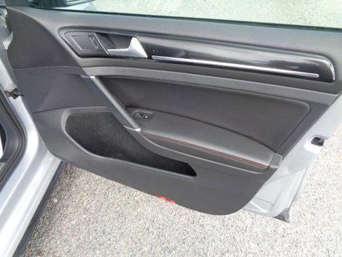 Used 2015 Volkswagen GTI Autobahn w/ Lighting Package (SEL) image 39