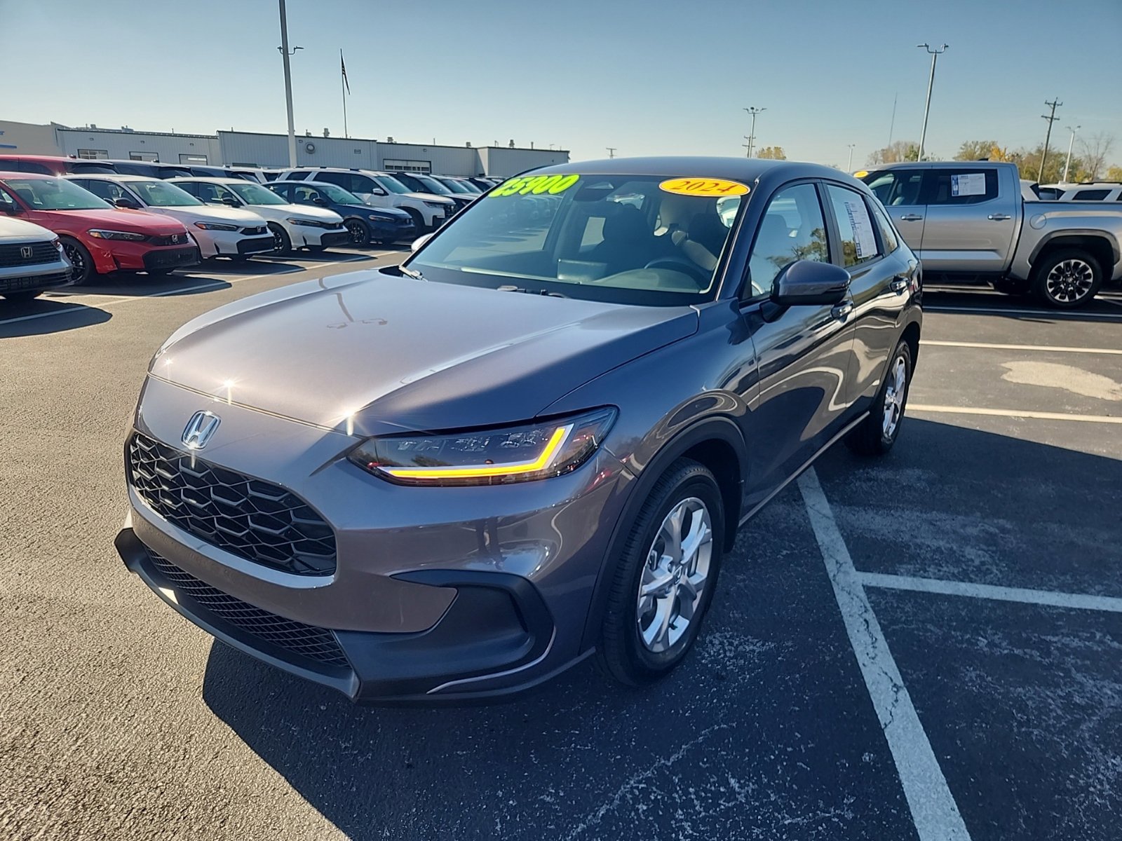Used 2024 Honda HR-V LX image 2