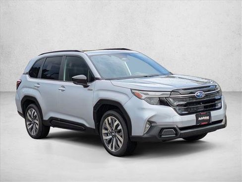 New 2025 Subaru Forester Touring image 6