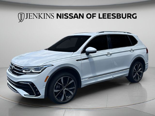 Used 2024 Volkswagen Tiguan SEL R-Line AWD/4WD image 14