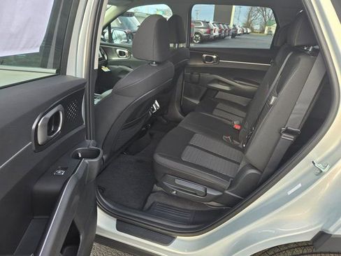 New 2026 Kia Sorento LX image 18