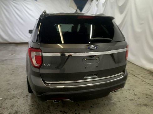 Used 2018 Ford Explorer XLT w/ Equipment Group 201A image 7