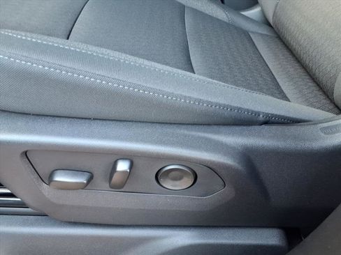 New 2026 Chevrolet Silverado 1500 LT image 7