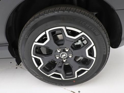 New 2025 Ford Bronco Sport Outer Banks image 6