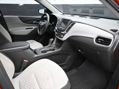 Used 2020 Chevrolet Equinox LS w/ LS Convenience Package FWD image 15