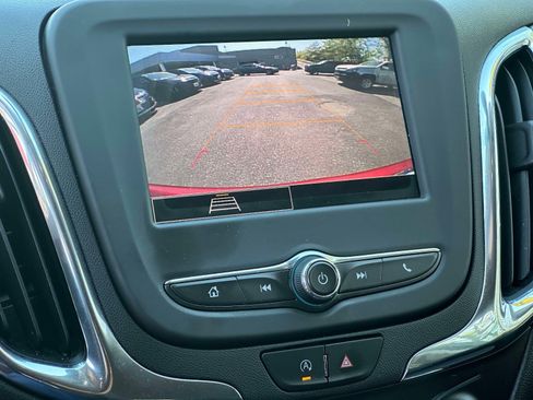 Used 2023 Chevrolet Equinox LT FWD image 29