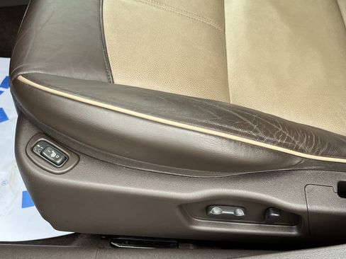 Used 2008 Chevrolet Malibu LTZ w/ Rear Power Package image 15