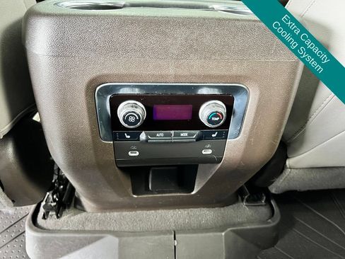 Used 2022 Chevrolet Suburban LT w/ LT Signature Package AWD/4WD image 22
