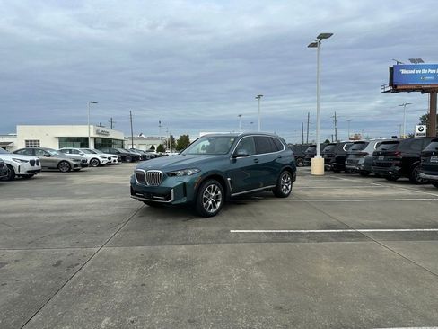 New 2026 BMW X5 sDrive40i image 1