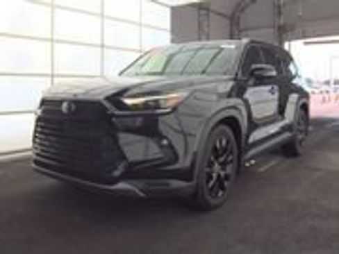 Used 2024 Toyota Grand Highlander FWD image 1