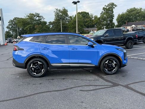 New 2026 Kia Sportage EX w/ EX Panorama Roof Package image 2