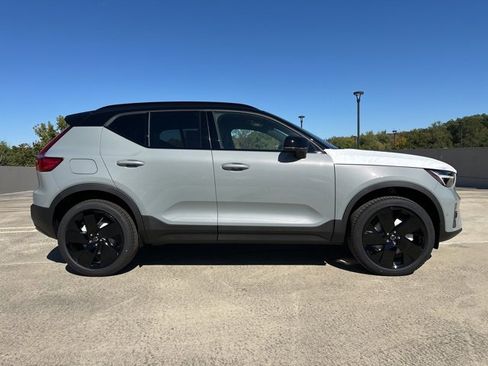 New 2026 Volvo XC40 B5 Ultra w/ Climate Package image 8