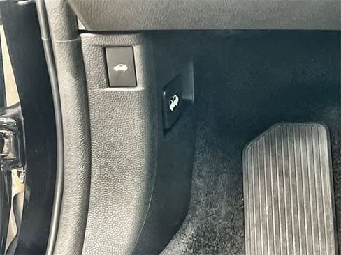 Certified 2025 Honda Accord SE image 29