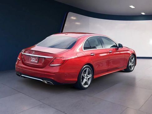 Used 2017 Mercedes-Benz E 300 image 5