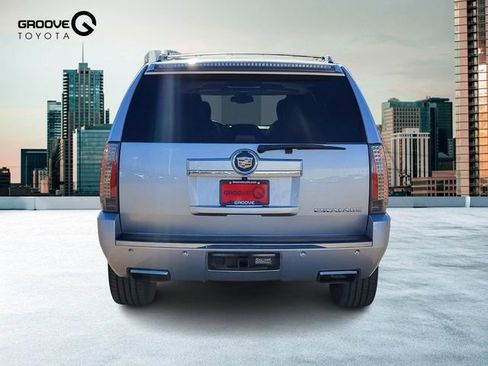 Used 2013 Cadillac Escalade Premium image 5