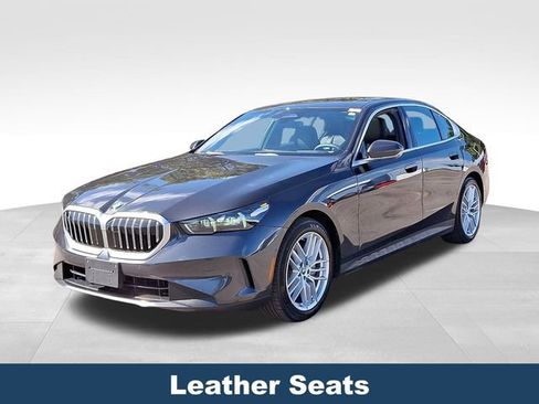 Used 2025 BMW 540i xDrive 540i xDrive image 4