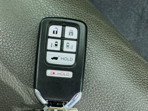 Used 2015 Honda Odyssey EX-L image 39