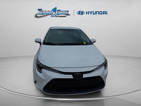 Used 2023 Toyota Corolla LE FWD image 9