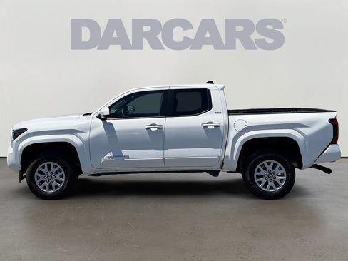 Certified 2026 Toyota Tacoma SR5 AWD/4WD image 4