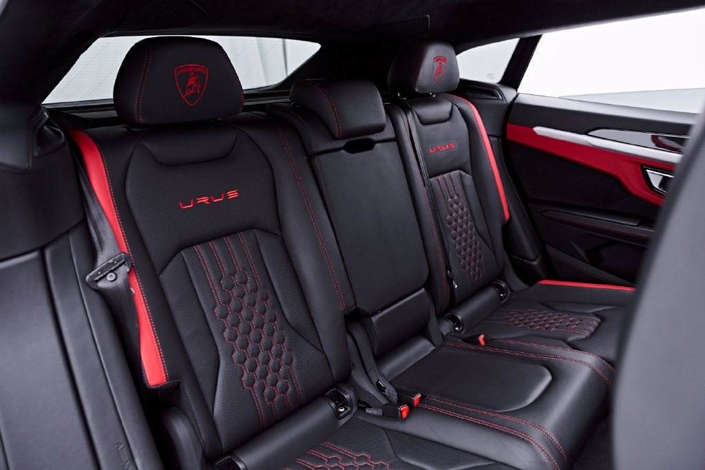 Used 2023 Lamborghini Urus S AWD/4WD image 52