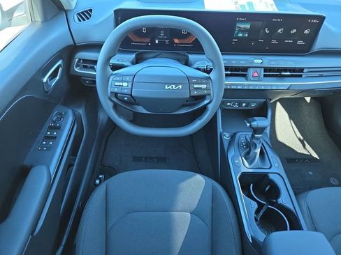 New 2026 Kia K4 LXS image 7