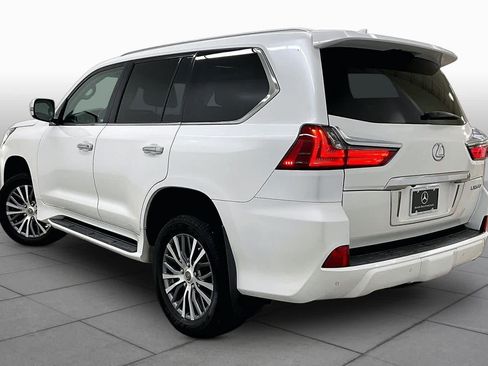 Used 2020 Lexus LX 570 4WD w/ Luxury Package image 12
