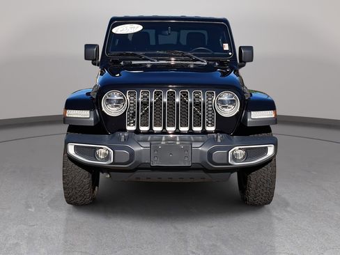 Used 2020 Jeep Gladiator Overland image 2