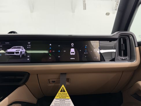 New 2026 Porsche Cayenne S image 58