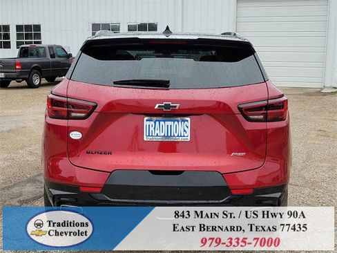 Certified 2025 Chevrolet Blazer RS w/ Driver Confidence II Package image 40