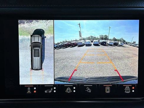 Used 2024 GMC Yukon XL Denali w/ Advanced Technology Package image 35