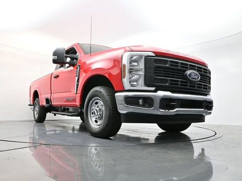 New 2026 Ford F250 XL w/ XL Chrome Package RWD image 25