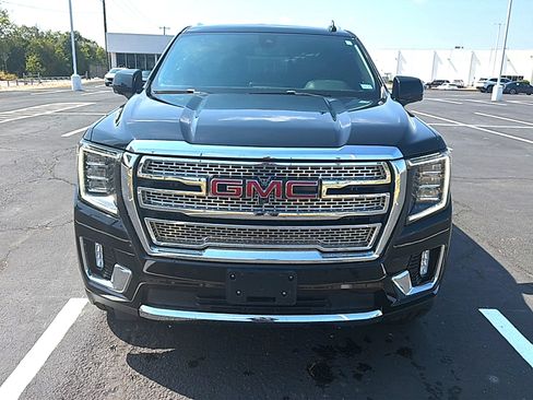 Used 2021 GMC Yukon XL SLT w/ SLT Premium Package RWD image 4