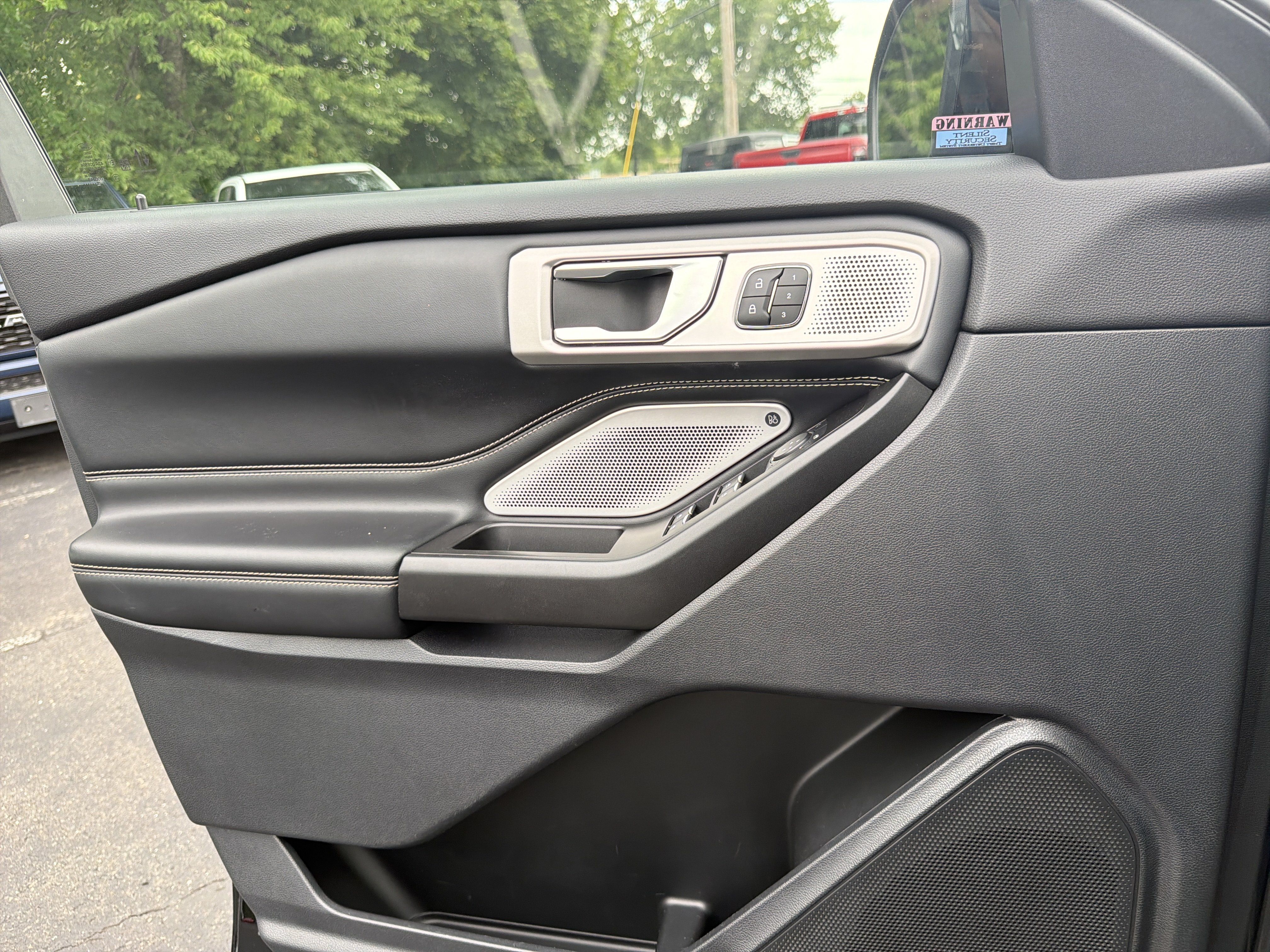 Used 2020 Ford Explorer ST w/ Premium Technology Package AWD/4WD image 30