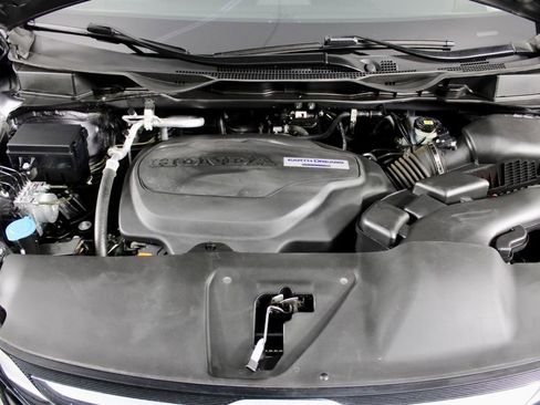 Used 2019 Honda Odyssey Elite image 11