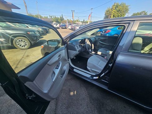 Used 2010 Toyota Corolla LE image 14