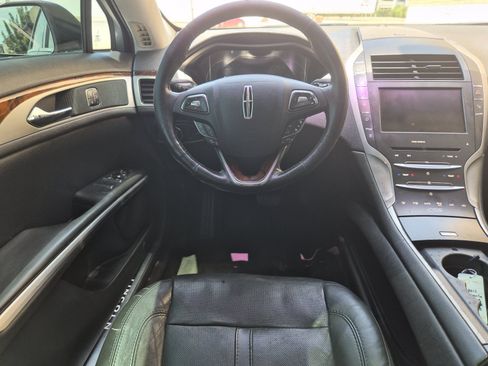 Used 2013 Lincoln MKZ FWD image 14