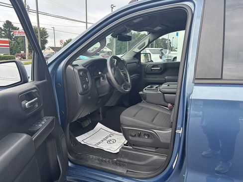 Used 2024 Chevrolet Silverado 1500 Custom AWD/4WD image 5