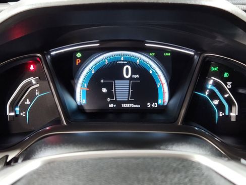 Used 2018 Honda Civic Touring image 33