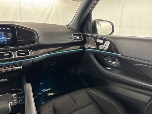 Used 2022 Mercedes-Benz GLS 450 4MATIC image 29