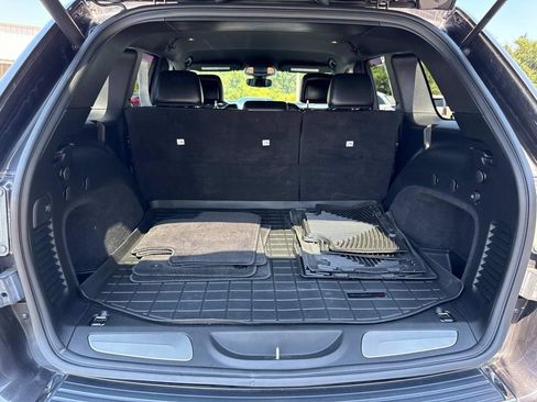 Used 2018 Jeep Grand Cherokee Limited image 10