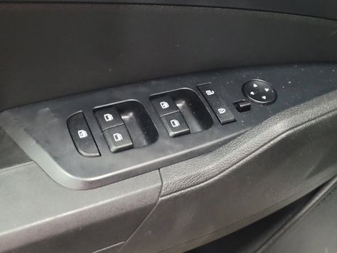 Used 2023 Kia Sportage LX image 27