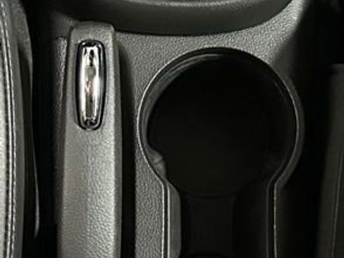 Used 2022 Buick Encore Preferred w/ Safety Package image 18