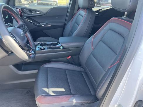 Used 2025 Chevrolet Equinox RS w/ Convenience Package III FWD image 13