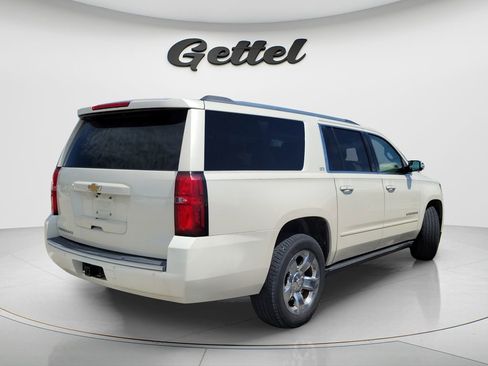 Used 2015 Chevrolet Suburban LTZ image 3