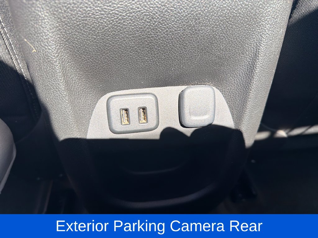 Used 2016 Chevrolet Colorado LT AWD/4WD image 10