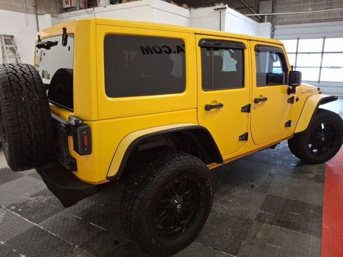Used 2015 Jeep Wrangler Unlimited Rubicon image 11