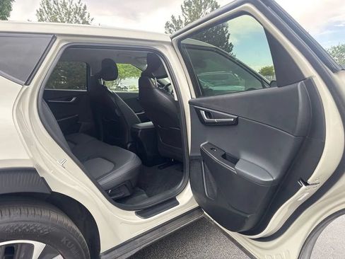 Used 2024 Kia EV6 Light AWD/4WD image 41