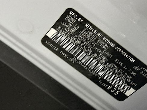 Used 2024 Mitsubishi Outlander SE image 12