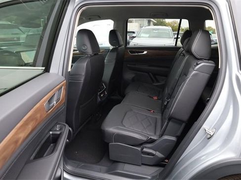 New 2026 Volkswagen Atlas SE image 22