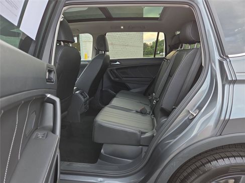 Certified 2023 Volkswagen Tiguan SE AWD/4WD image 24